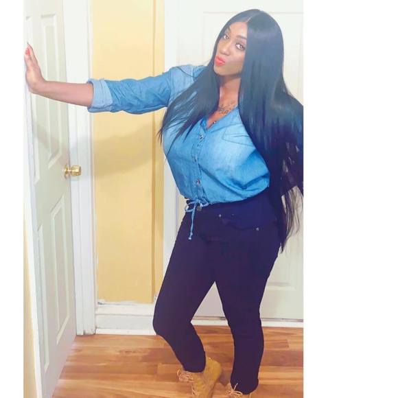 Meet your Posher, Dayna - Picture 1 of 1